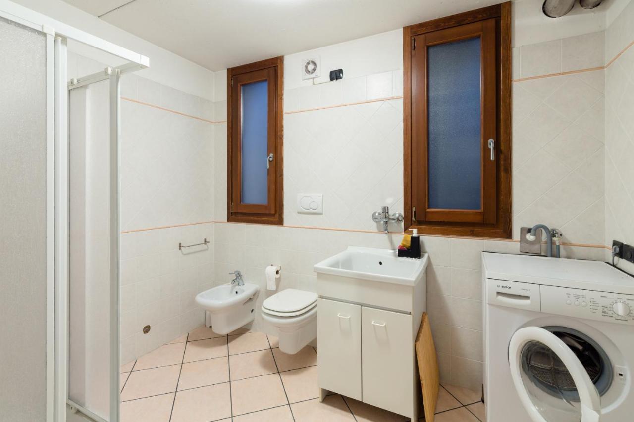 Casa Lorena Desenzano del Garda Eksteriør billede