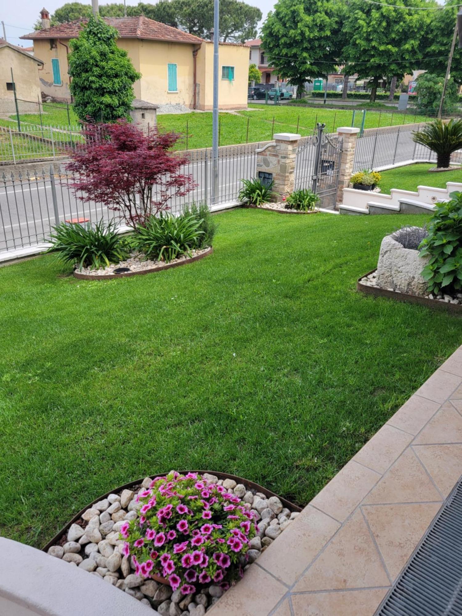 Casa Lorena Desenzano del Garda Eksteriør billede